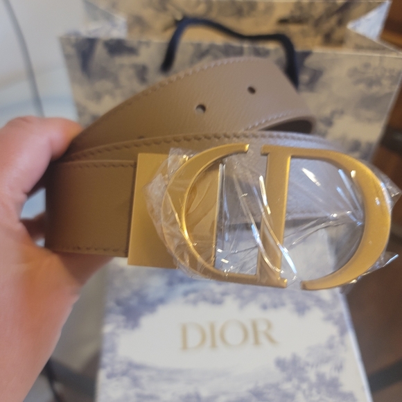 Belt - Picture 3 of 11